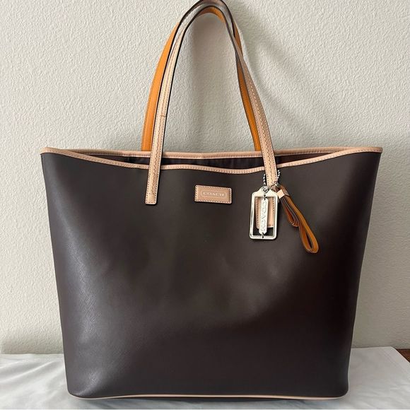 Coach Handbags - COACH Peyton XL Colorblock Tote Laptop 24341 Madison Dreamer